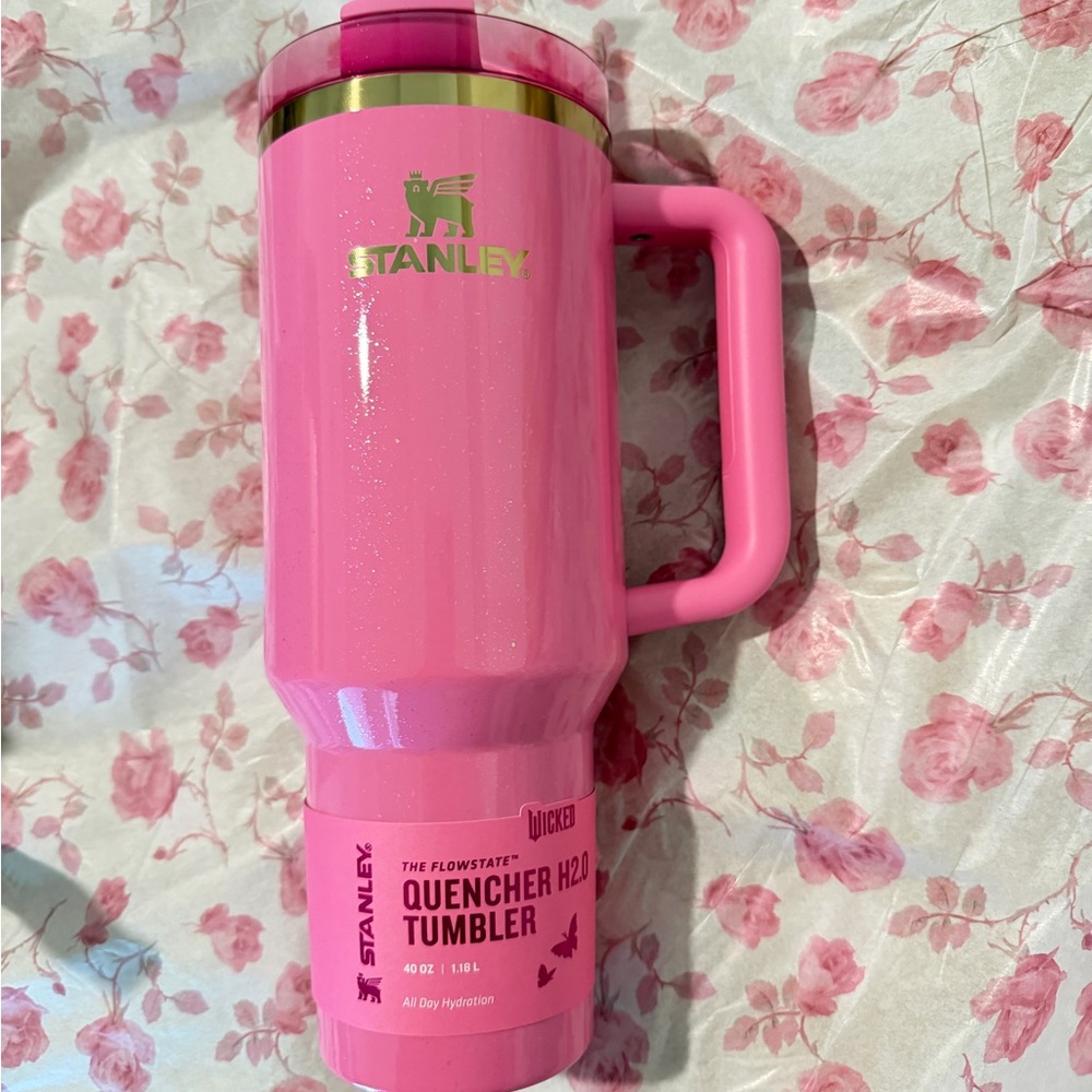 NWT Stanley Wicked Glinda Limited Edition 40 oz
